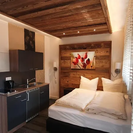 Lh Boardinghouse Gmbh - Wi Dahaam Szálloda Küps