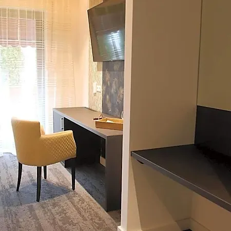 Lh Boardinghouse Gmbh - Wi Dahaam Szálloda Küps