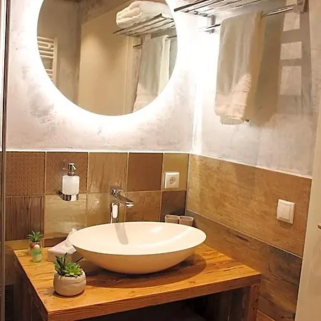 Lh Boardinghouse Gmbh - Wi Dahaam Szálloda Küps